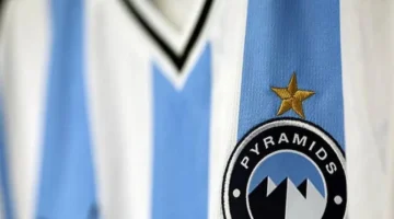 الكاف يحدد موعد مباراة الجيش الملكي وبيراميدز وطاقم تحكيم المواجهة الأفريقية المرتقبة